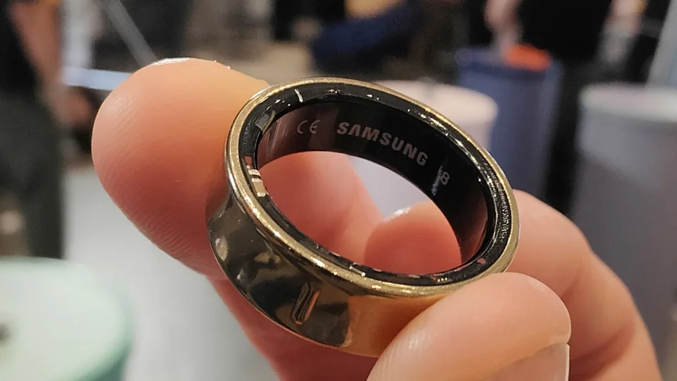 Gesture Controls Enhance Samsung's New Galaxy Ring Wearable