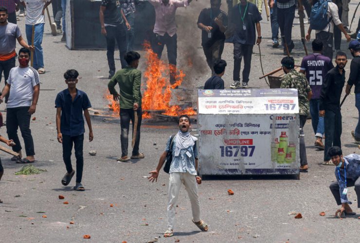 Internet and Mobile Blackout Amid Escalating Student Protests in Bangladesh