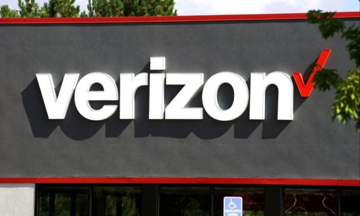 Verizon Misses Revenue Expectations as Prepaid Subscriber Base Declines