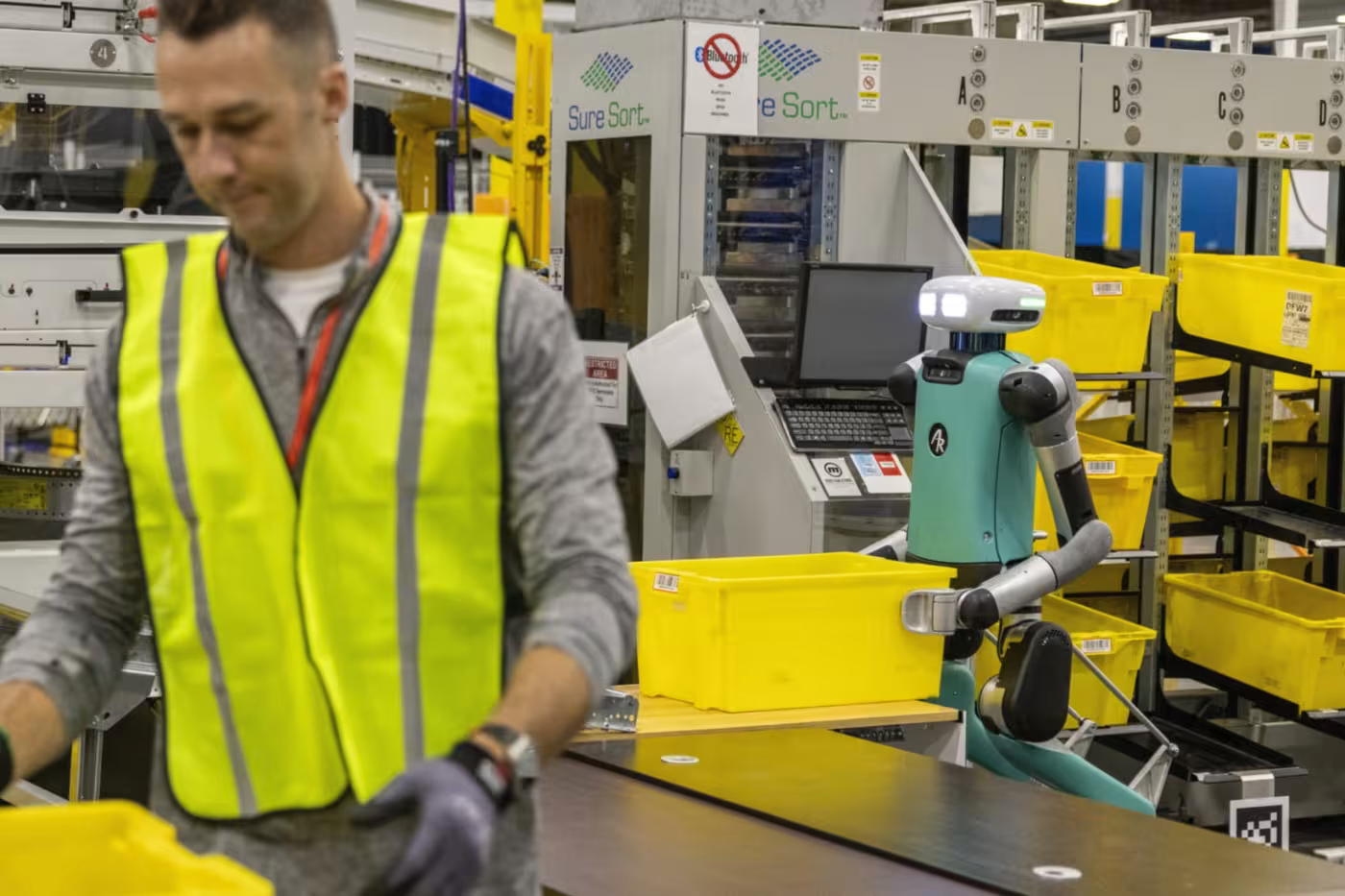 Amazon Boosts Robotics with Covariant Partnership and New AI Talent to Advance Automation