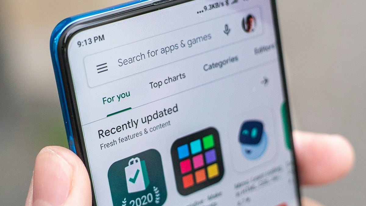 Google Play Store Now Supports Simultaneous Downloads and Updates for Up to Three Apps