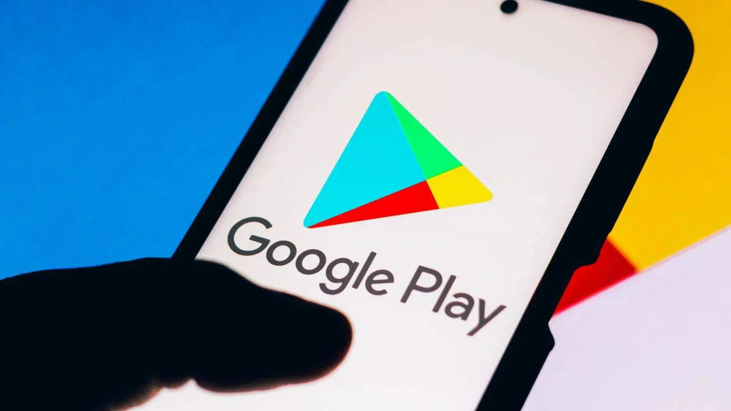 Google Play Store Now Supports Simultaneous Downloads and Updates for Up to Three Apps