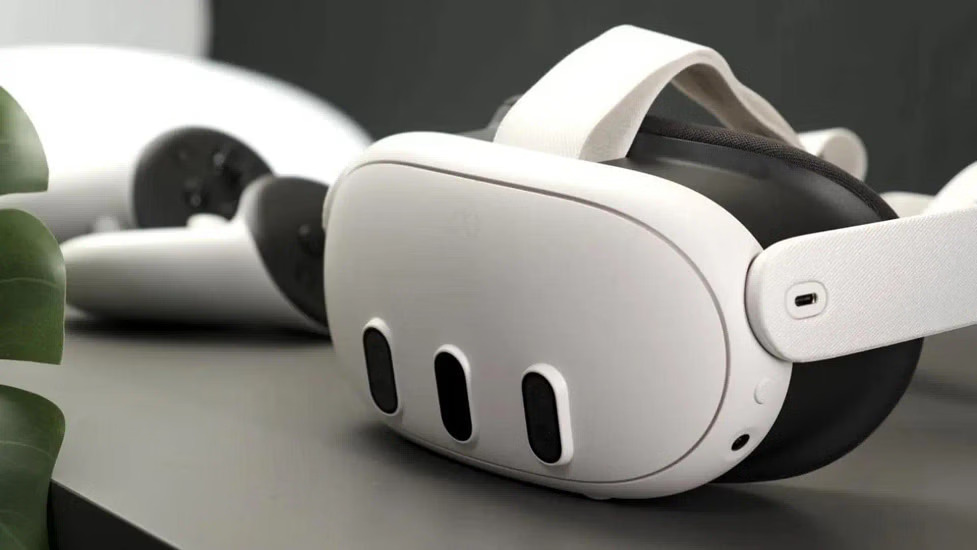 Meta Introduces Quest HDMI Link Transforming VR Headsets into Versatile Displays