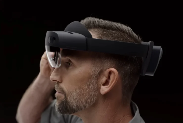 Microsoft Partners with Samsung for Micro-OLED Displays in New Mixed Reality Headset