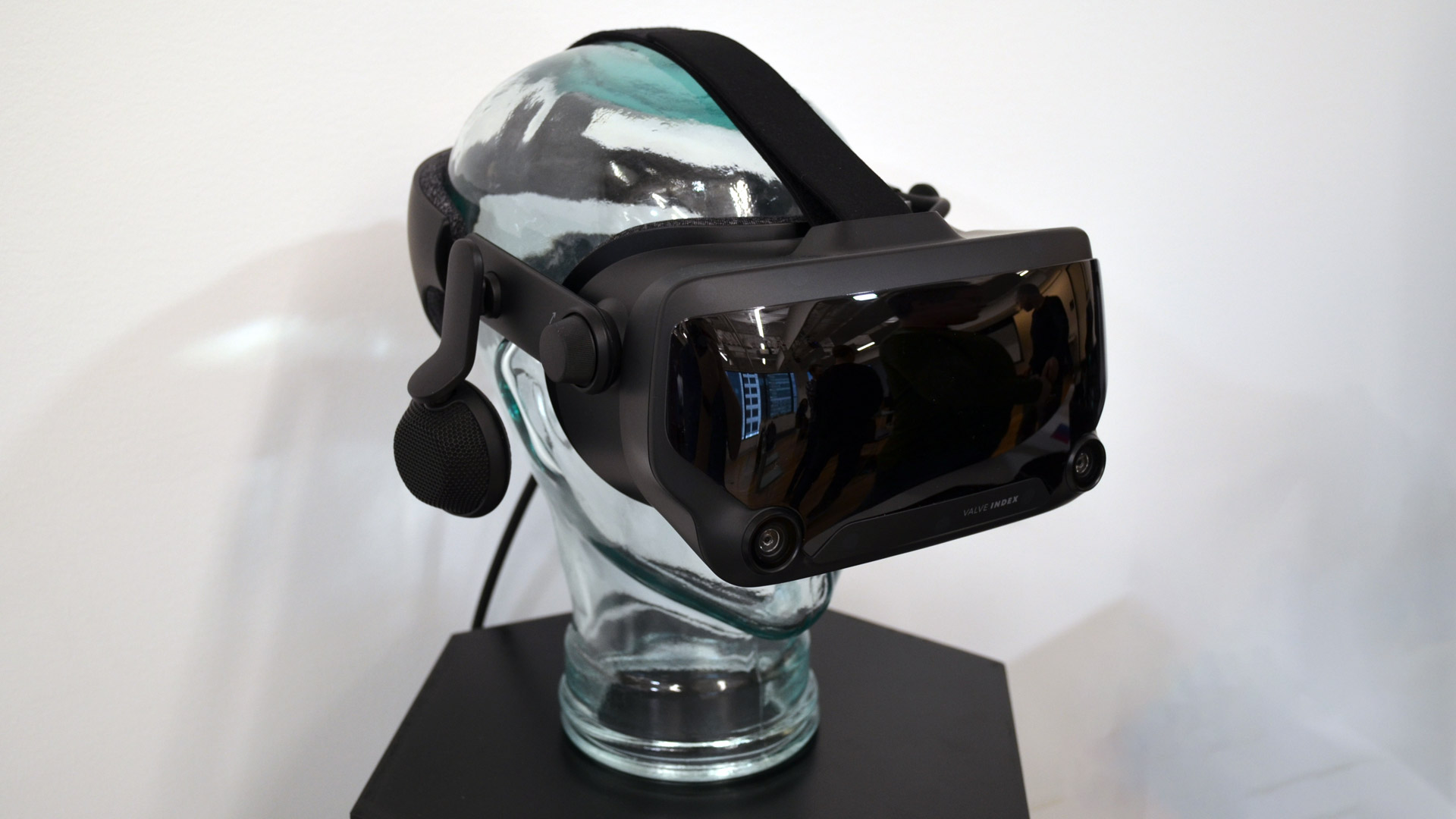 VirtualLink's Rise and Decline Reflect VR's Shift From Tethered Connections to Standalone and Wireless Solutions