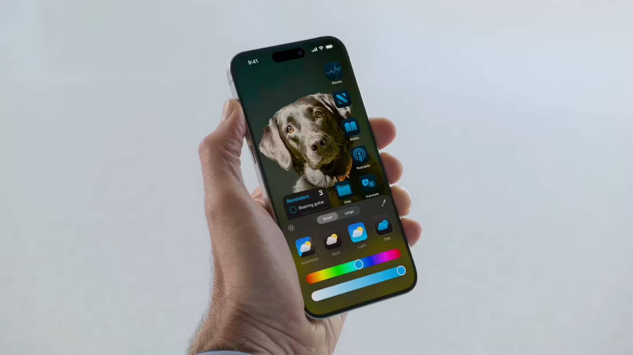 iOS 18 Introduces Customizable Icon Tinting for a Uniform Home Screen Appearance