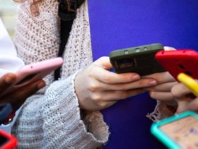 Over Half of U.S. States Move to Limit Cellphone Use in Schools Amid Safety and Distraction Concerns