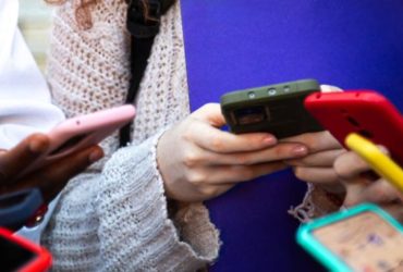 Over Half of U.S. States Move to Limit Cellphone Use in Schools Amid Safety and Distraction Concerns