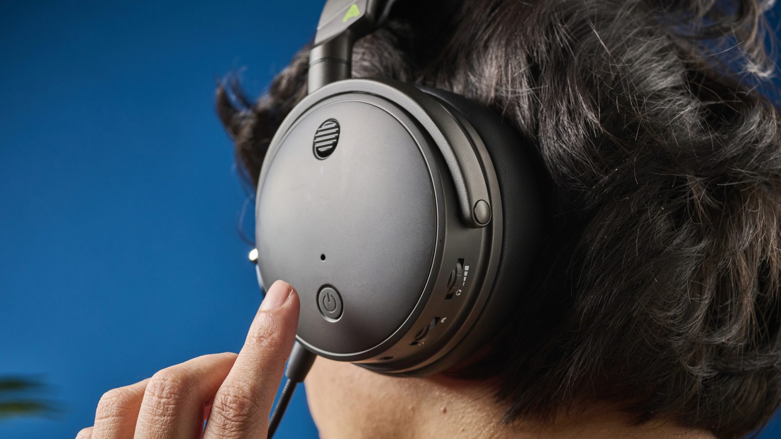 Amazon, Best Buy, and Target Slash Prices on Beats Headphones, Ember Mug, and Lenovo Legion Go