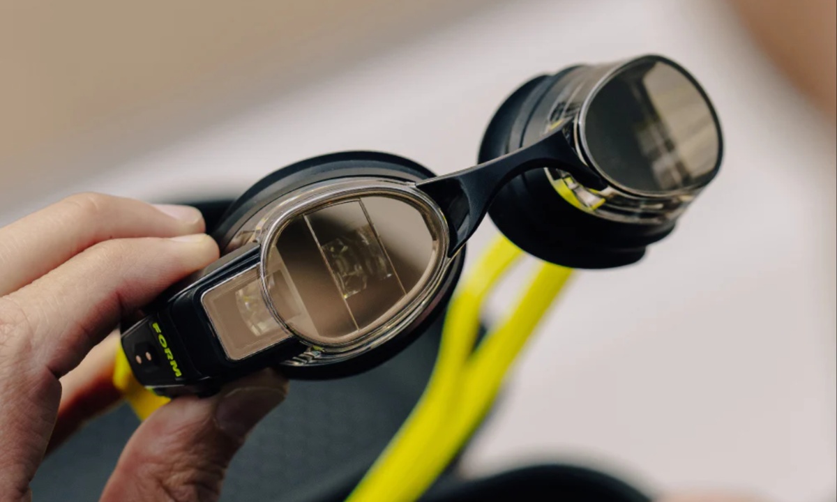 Apple Expands Fitness Tech Offerings with Launch of Form Smart Swim 2 Goggles Across US and Canada