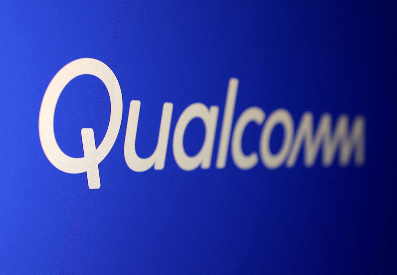 Qualcomm Partners with Li Auto and Mercedes-Benz to Supply Advanced Automotive Chips for AI-Driven Vehicles