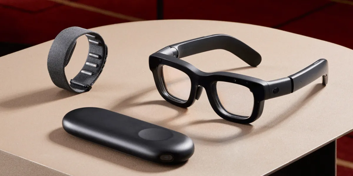 Apple Studies Smart Glasses, Invests in Indonesian Factory, and Expands Satellite Connectivity