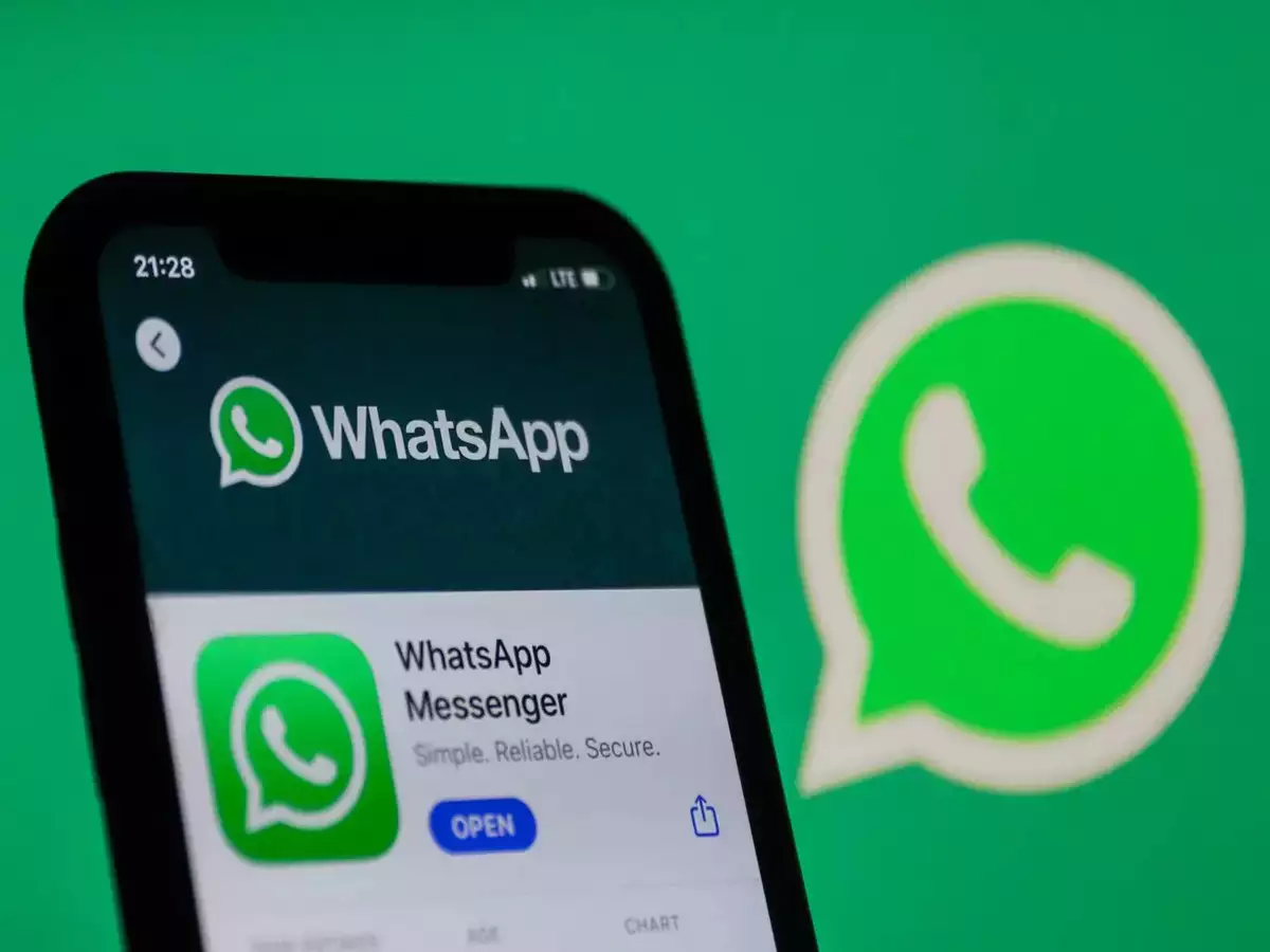 Voice Message Transcription Rolls Out on WhatsApp, Enhancing Accessibility with Privacy-Focused Design